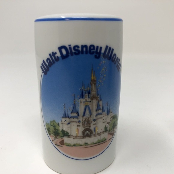 Cinderellas Castle Salt Pepper Shaker Walt Disney World 2.5" Made in Japan - Picture 8 of 8